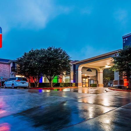 Surestay Plus By Best Western San Antonio Airport Екстериор снимка