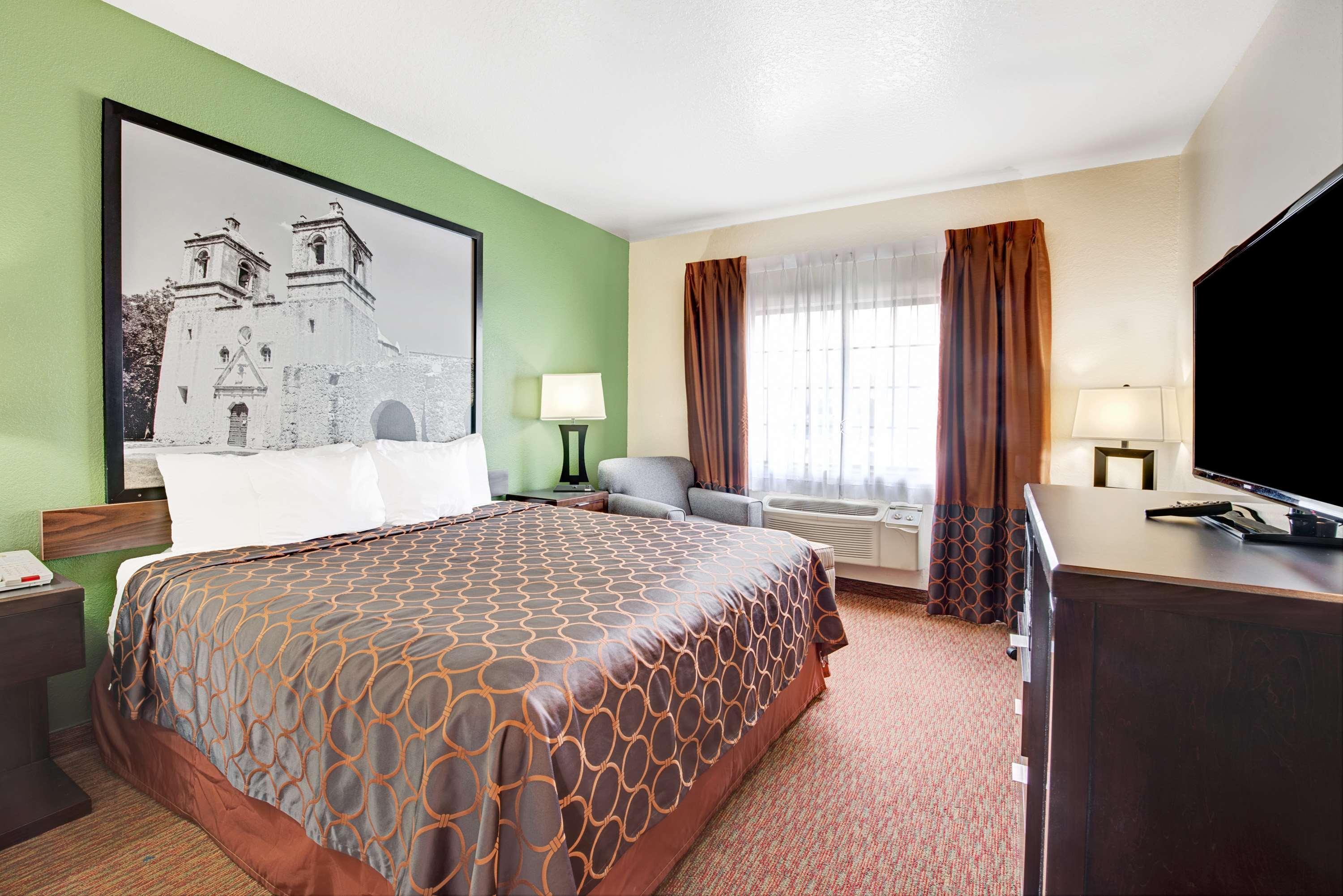 Surestay Plus By Best Western San Antonio Airport Екстериор снимка