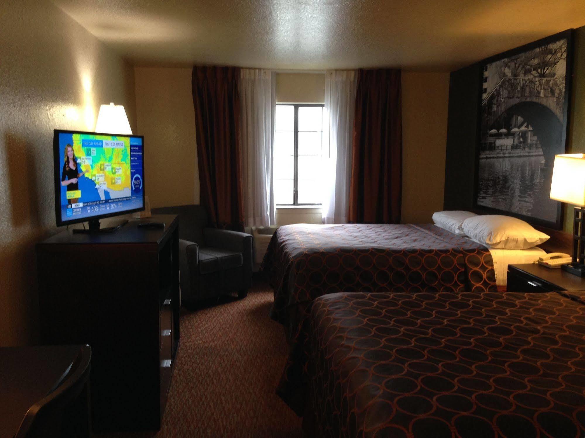 Surestay Plus By Best Western San Antonio Airport Екстериор снимка